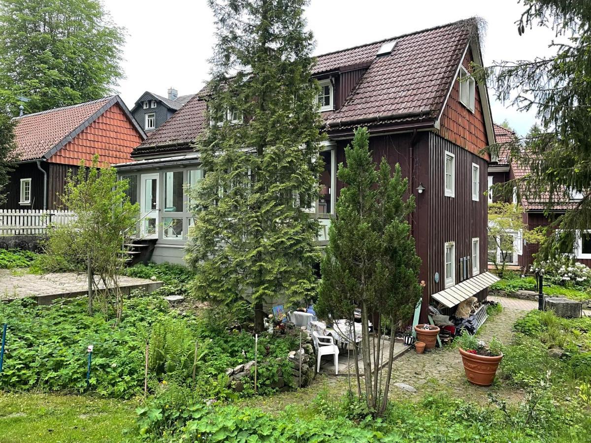 Liebevoll Eingerichtetes Ferienhaus Mit Grossem Garten Клаусталь-Целлерфельд Екстер'єр фото
