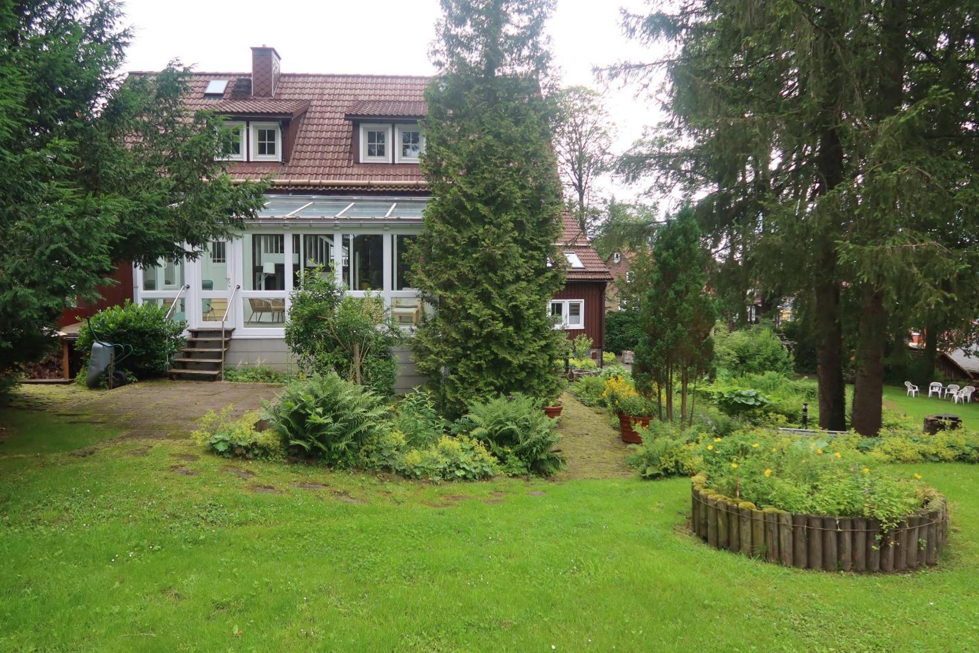 Liebevoll Eingerichtetes Ferienhaus Mit Grossem Garten Клаусталь-Целлерфельд Екстер'єр фото